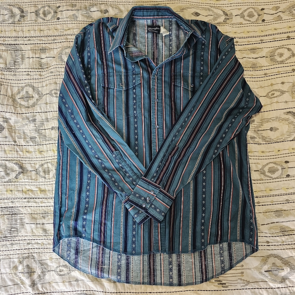 Vintage wrangler pearl snap